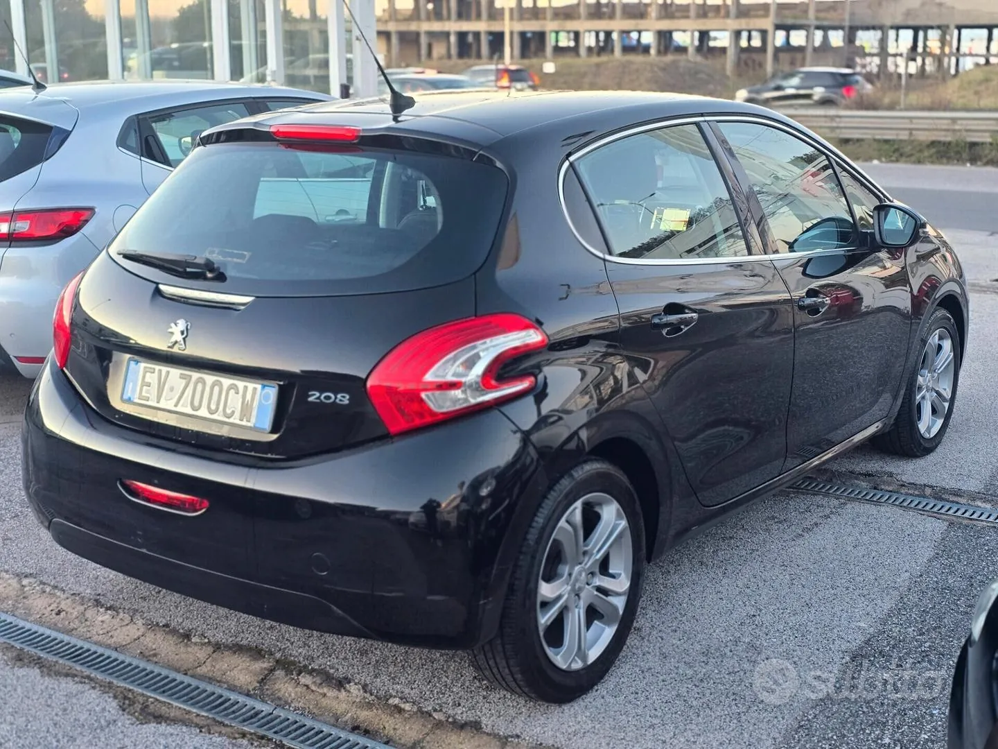 Peugeot 208 2014 photo 5