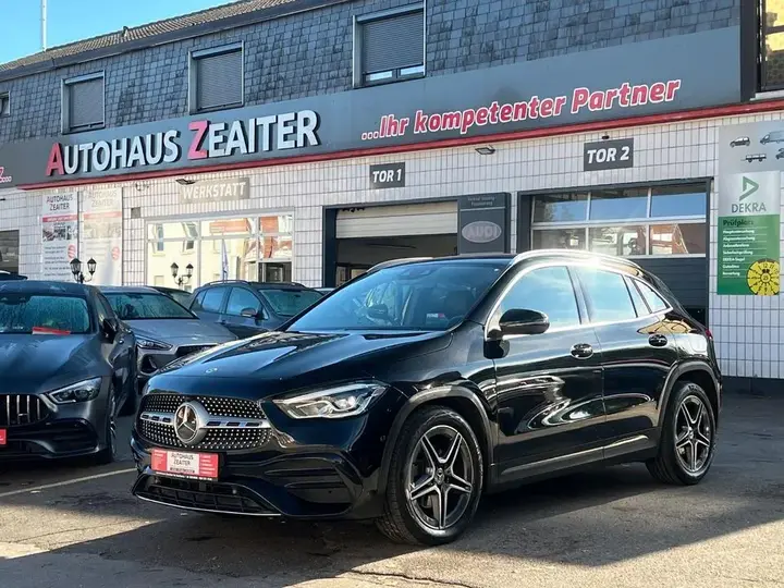 Mercedes-Benz Gla 200 Amg-Line
