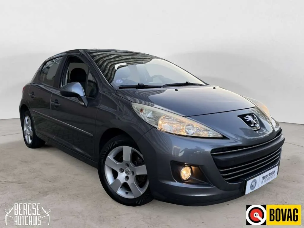Peugeot 207 2011 photo 4