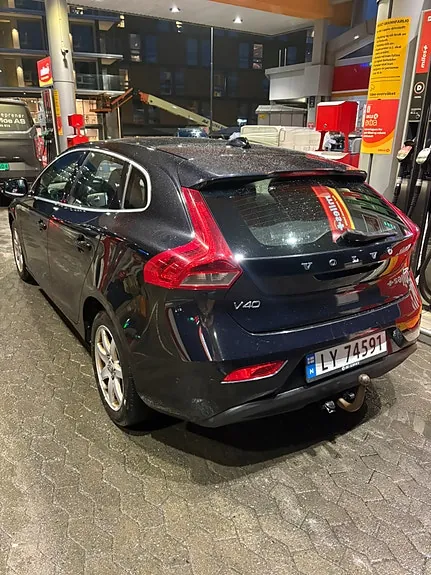 Volvo V40 2013 photo 2
