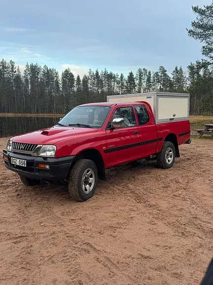 Mitsubishi L200 Club Cab