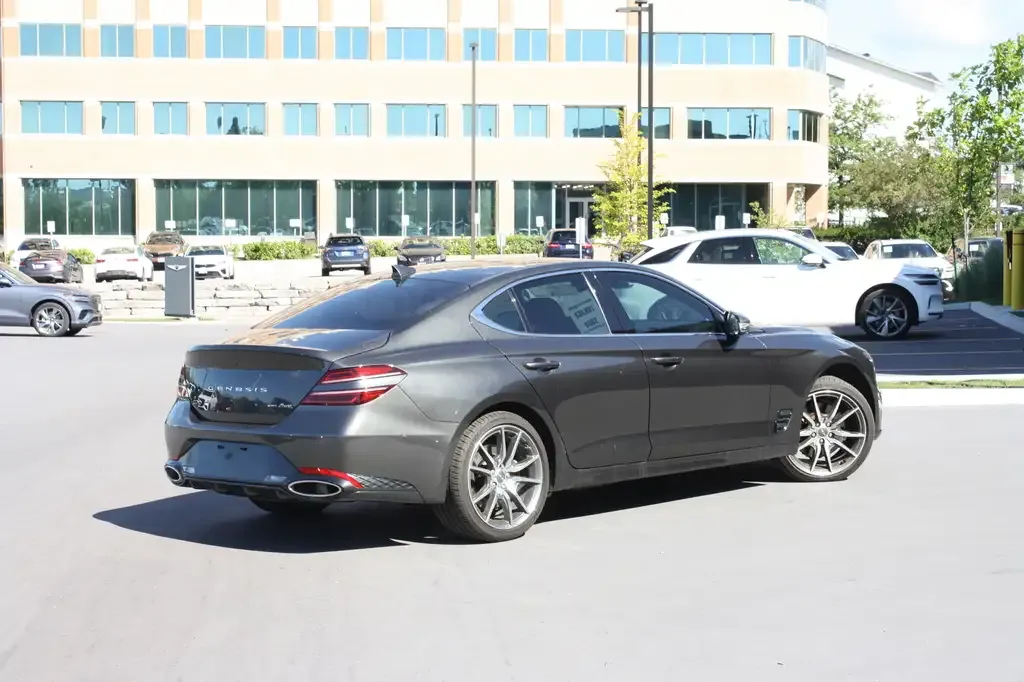 Genesis G70 2023 photo 3