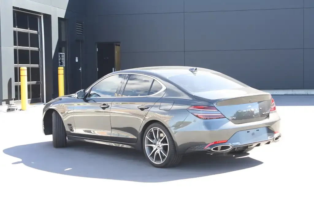 Genesis G70 2023 photo 5