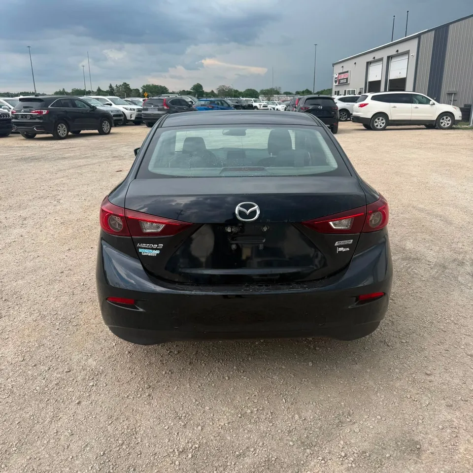 Mazda Mazda3 2018 photo 4