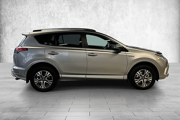 Toyota Rav4 2018 photo 4