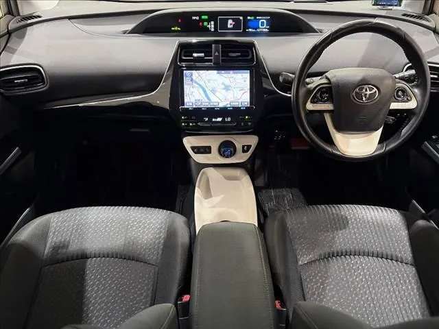 Toyota Prius 2016 photo 3