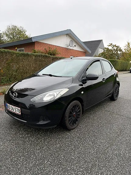 Mazda 2