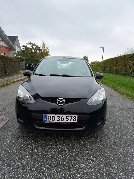 Mazda 2 2008 photo 3