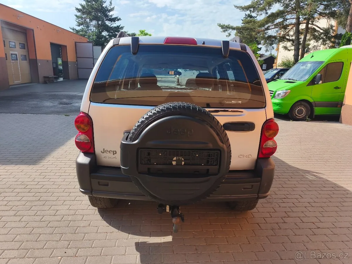 Jeep Cherokee 2003 photo 4