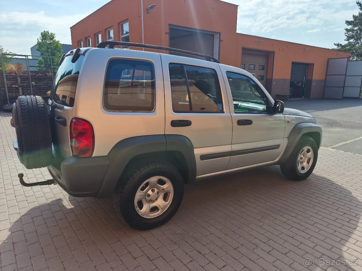 Jeep Cherokee 2003 photo 5