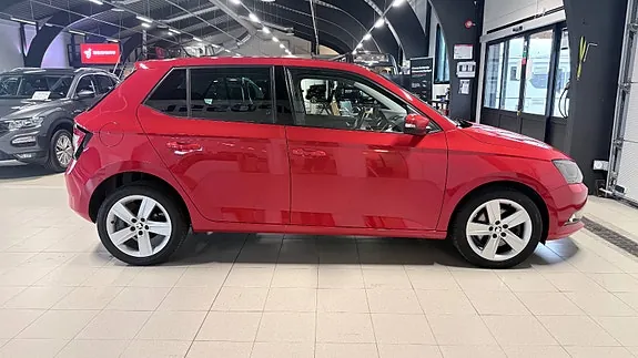 Skoda Fabia 2018 photo 5