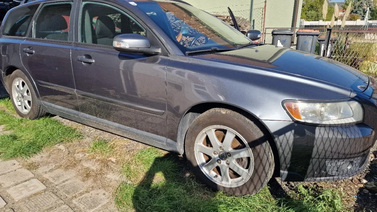 Volvo V50 2008 photo 3