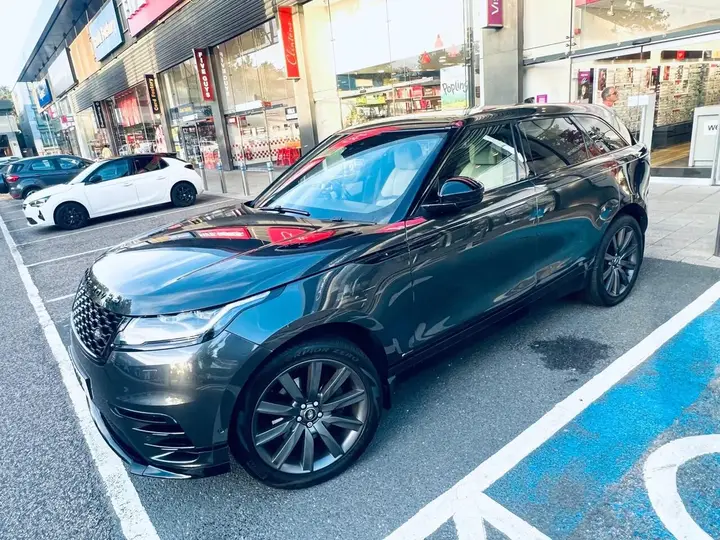 Land Rover Range Rover Velar 2017 photo 2