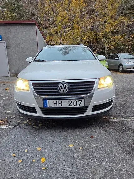 Volkswagen Passat 2010 photo 2