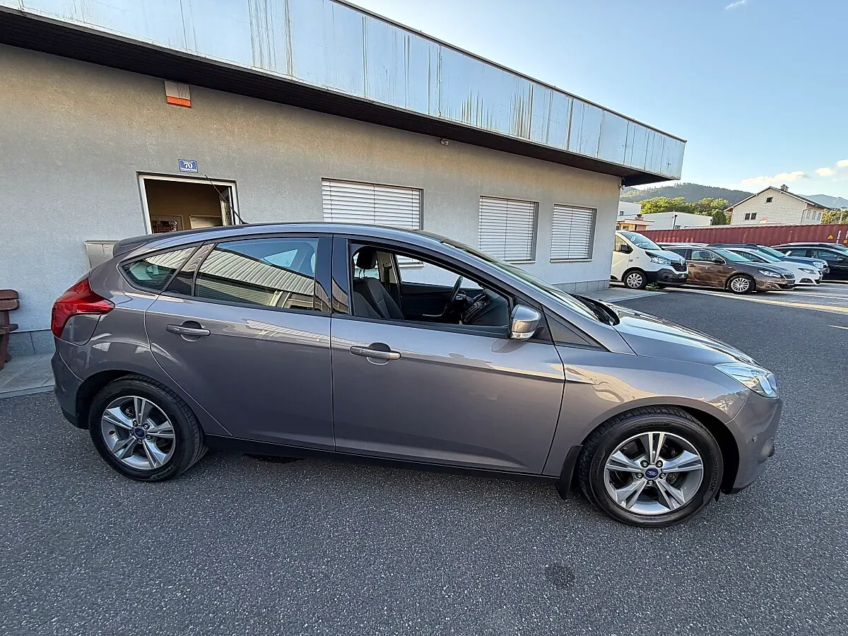 Ford Focus 2014 photo 3