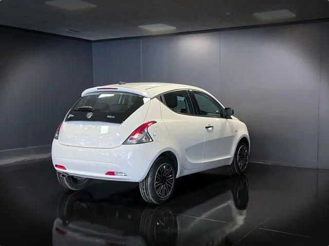 Lancia Ypsilon 2022 photo 5