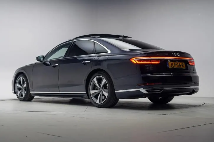 Audi A8 2020 photo 3