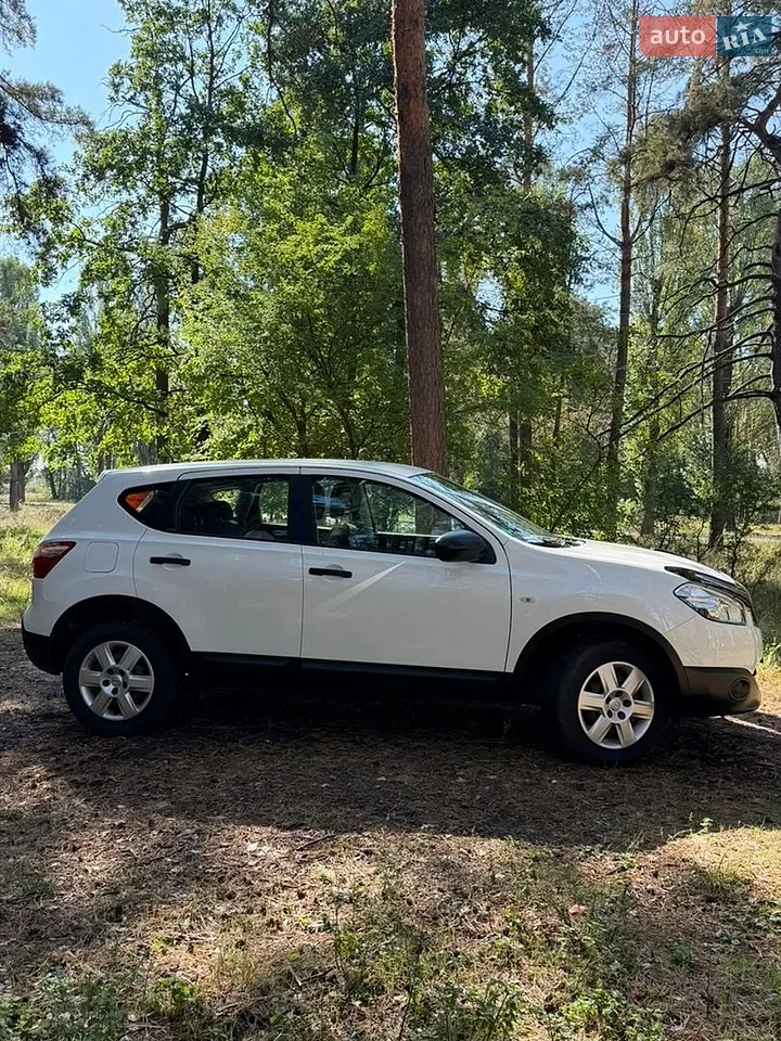 Nissan Qashqai 2013 photo 4