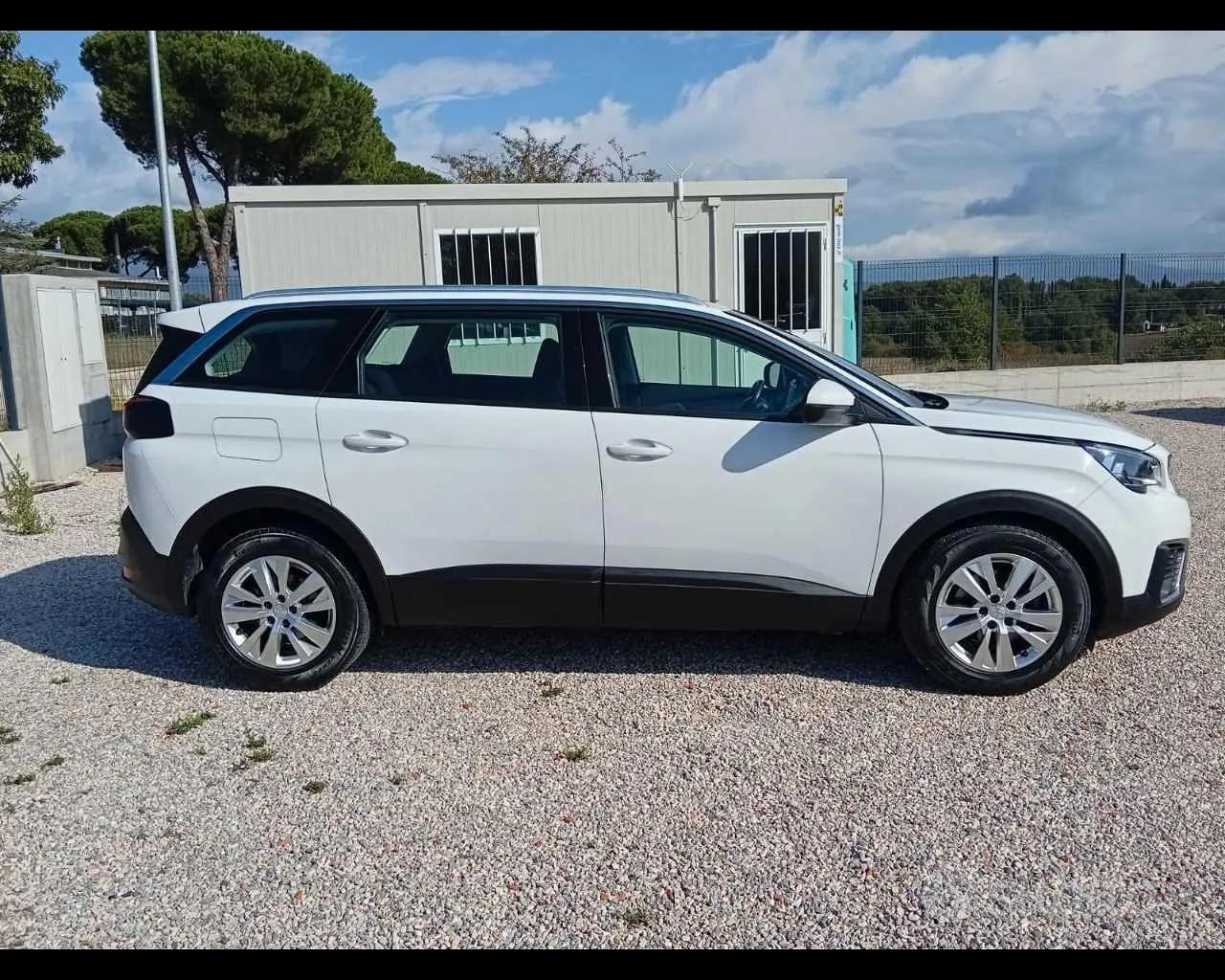 Peugeot 5008 2018 photo 5