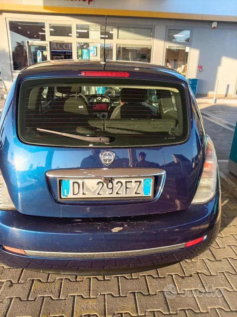 Lancia Ypsilon 2007 photo 2