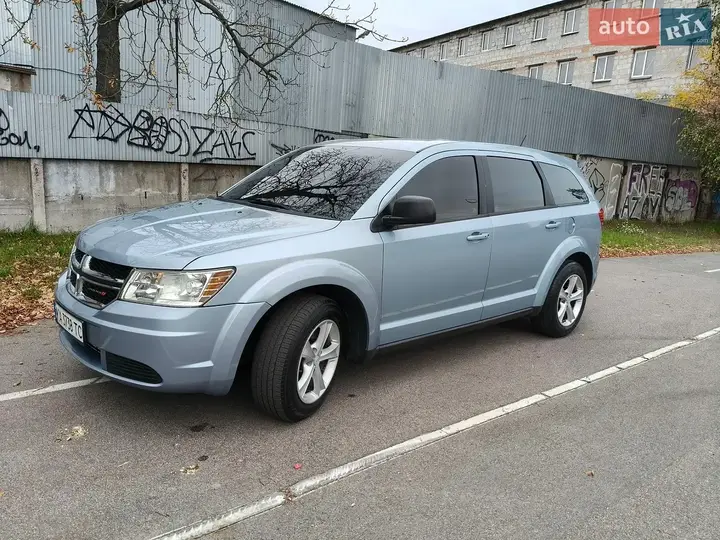 Dodge Journey 2013 photo 2