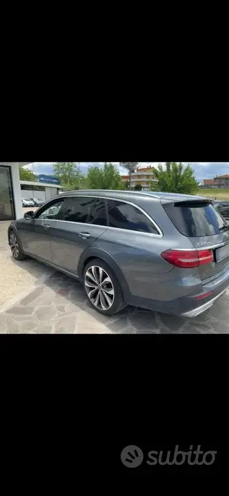 Mercedes-Benz E-Class 2017 photo 2