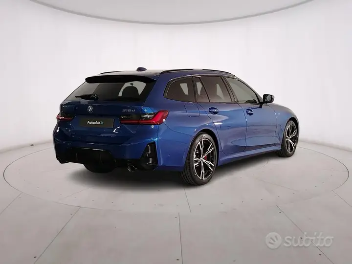 BMW 3 Series photo 2