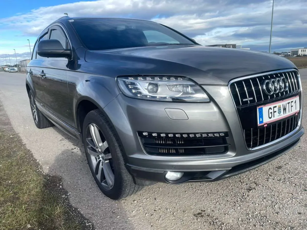 Audi Q7 2009 photo 2