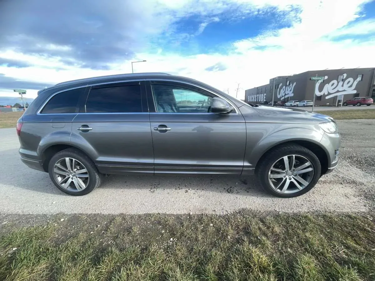 Audi Q7 2009 photo 3
