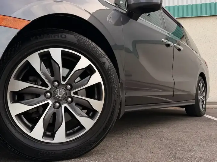 Honda Odyssey 2022 photo 3