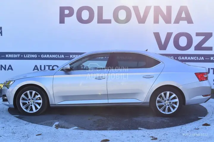 Skoda Superb 2023 photo 2