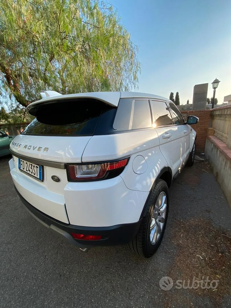 Land Rover Range Rover Evoque 2016 photo 3