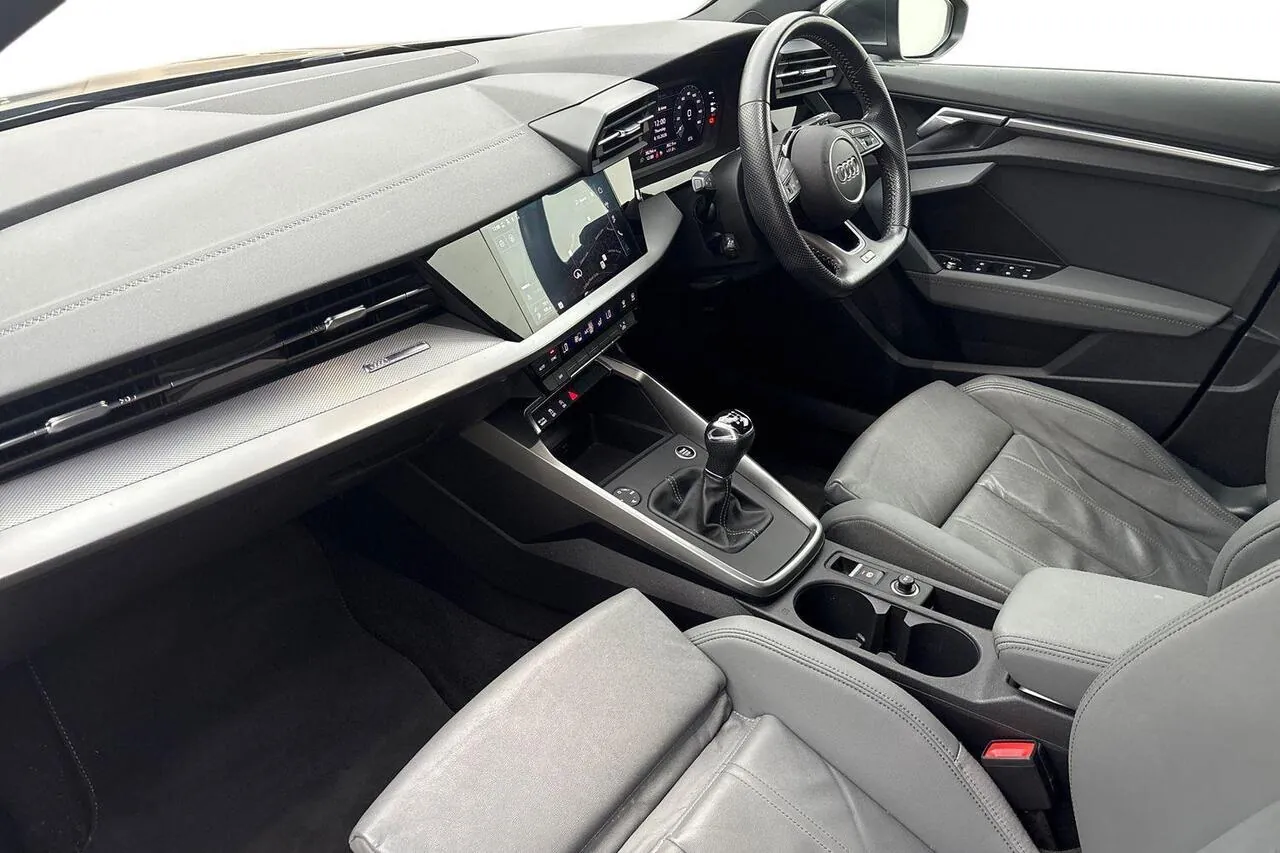Audi A3 2020 photo 2