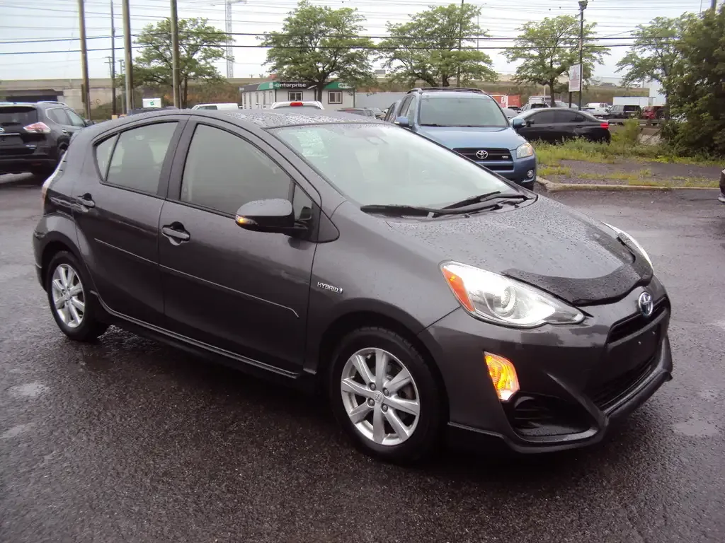 Toyota Prius C