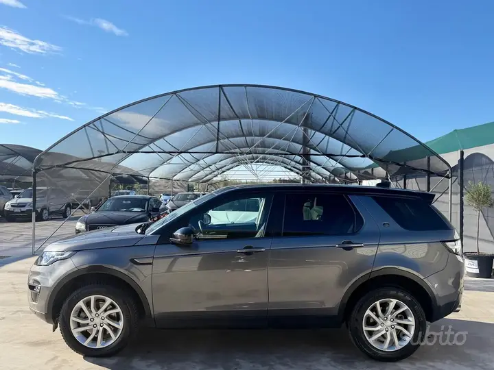 Land Rover Discovery Sport 2017 photo 5