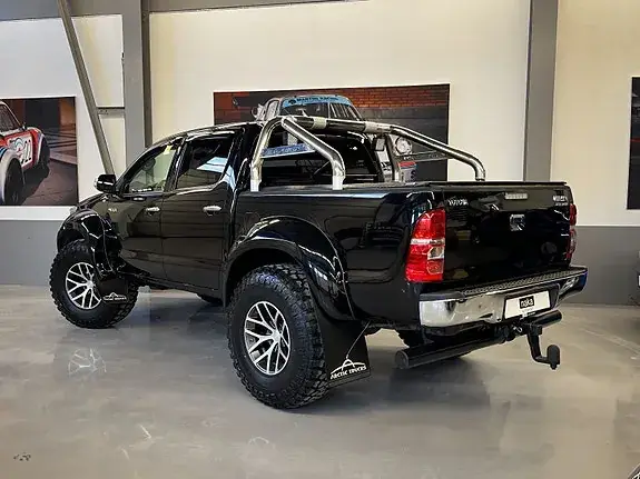 Toyota Hilux 2015 photo 4