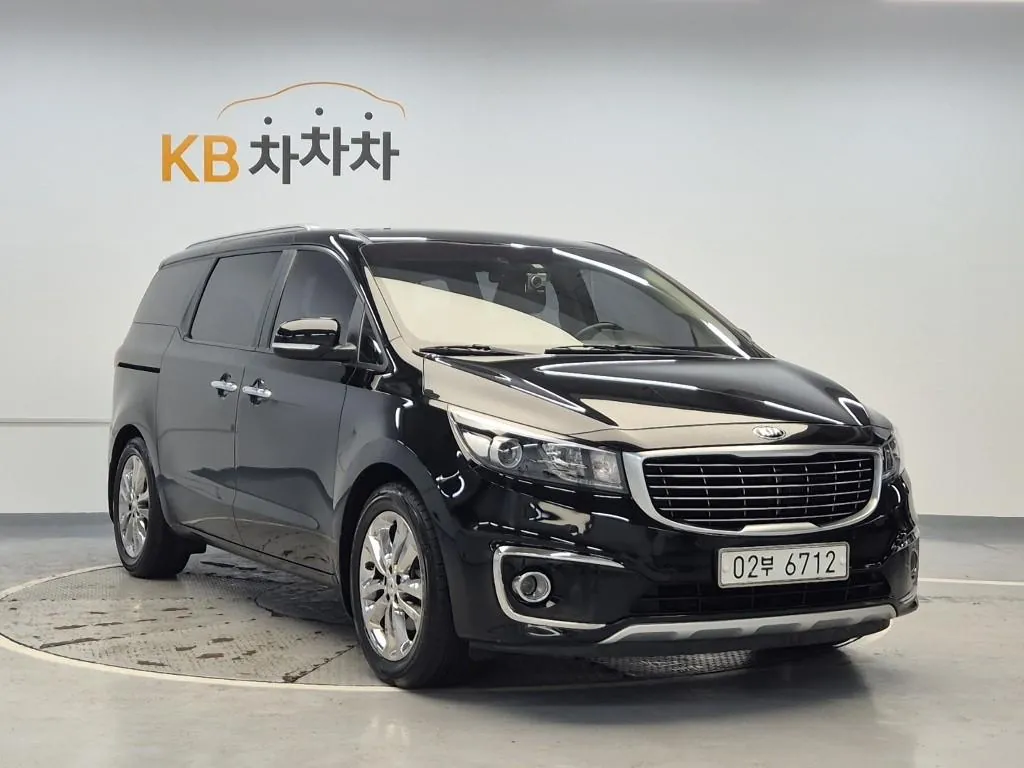 Kia Carnival 2016 photo 4
