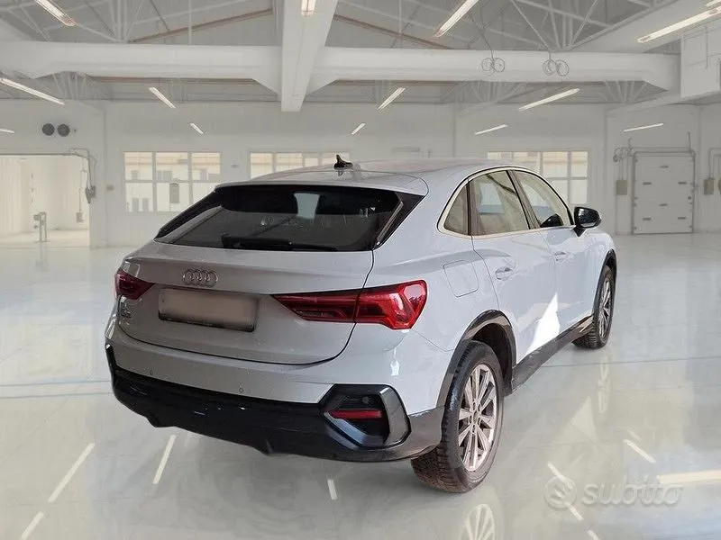 Audi Q3 2023 photo 4