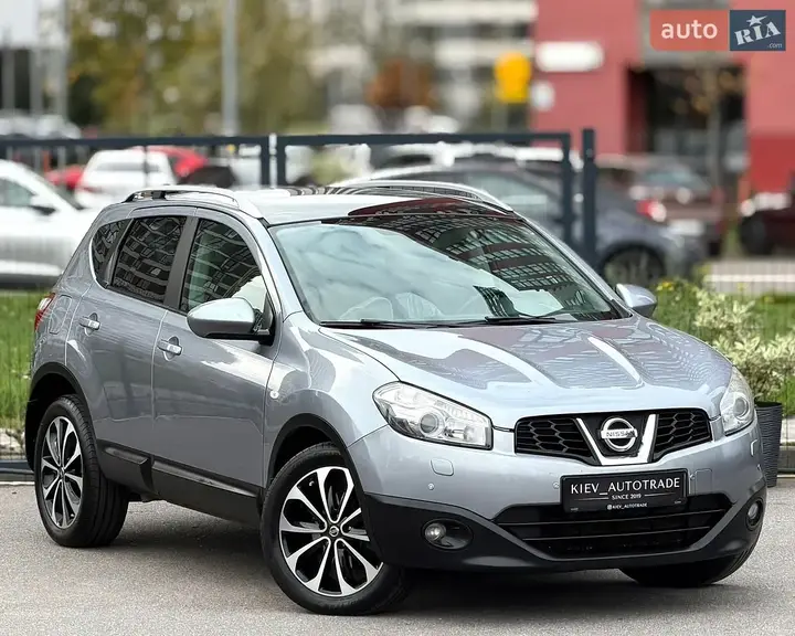 Nissan Qashqai 2011 photo 2