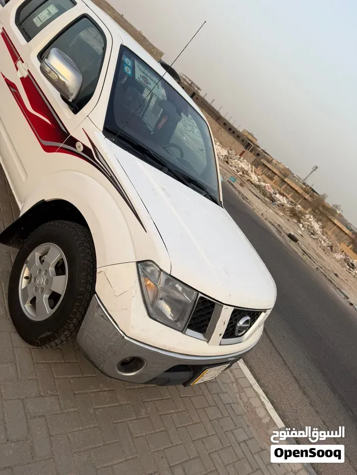 Nissan Navara 2012 photo 3