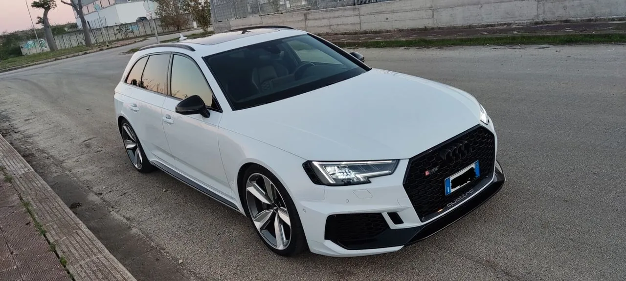 Audi Rs4 2019 photo 2