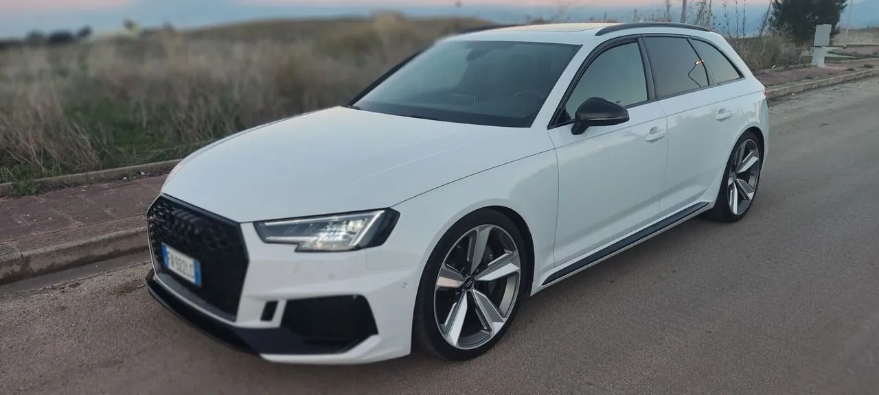 Audi Rs4 2019 photo 3