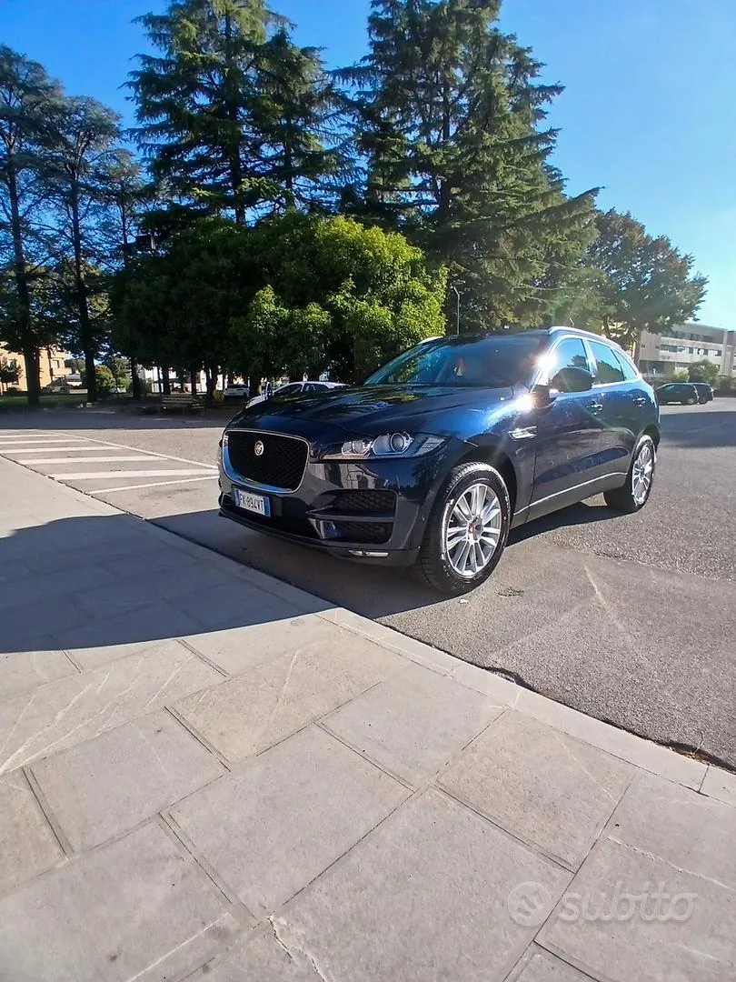 Jaguar F-Pace 2017 photo 3