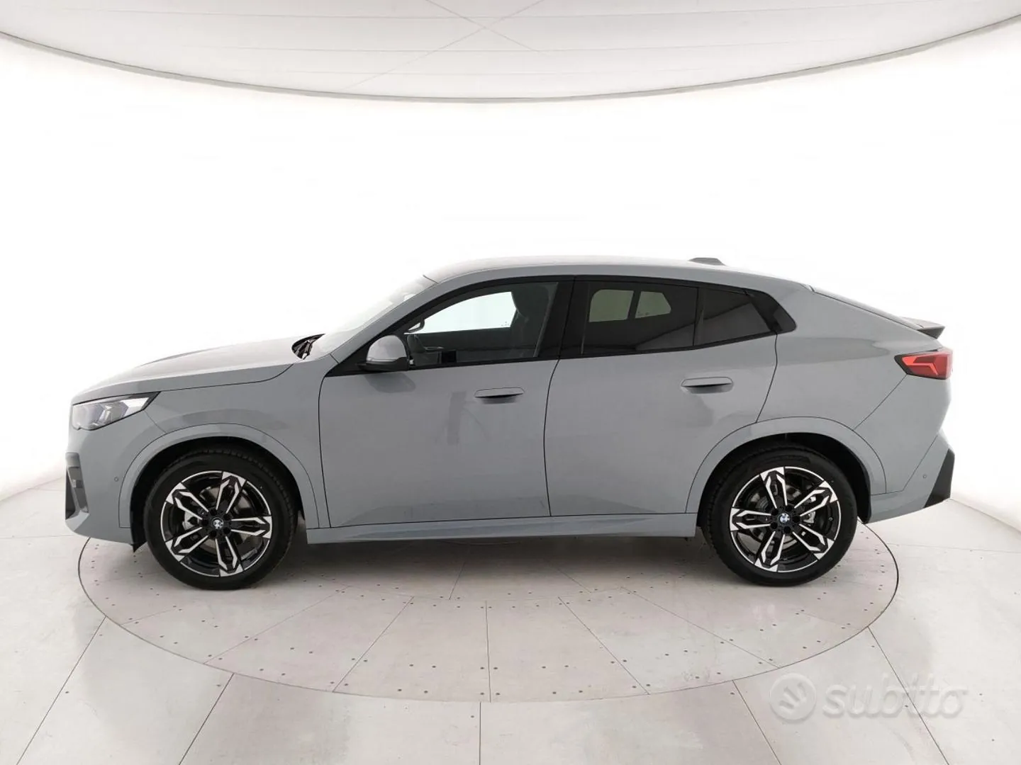 BMW X2 2025 photo 2