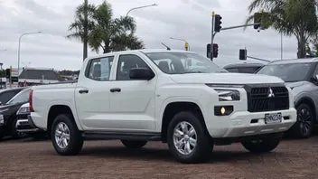 Mitsubishi Triton 2026 photo 4