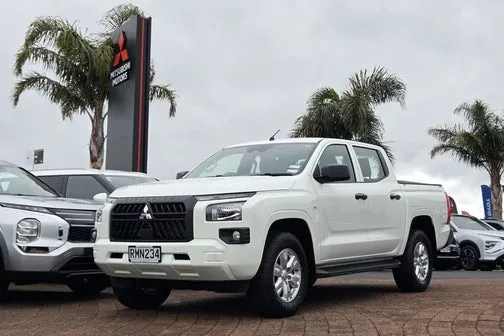 Mitsubishi Triton
