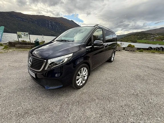 Mercedes-Benz Eqv300 2021 photo 4