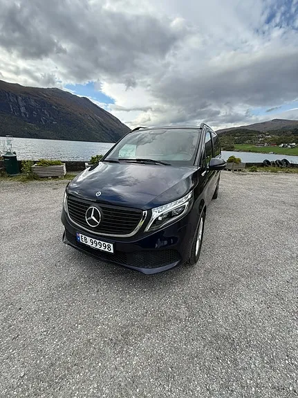 Mercedes-Benz Eqv300 2021 photo 5