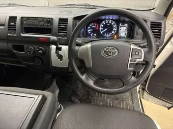 Toyota Hiace 2020 photo 5