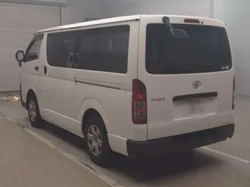 Toyota Hiace 2020 photo 3